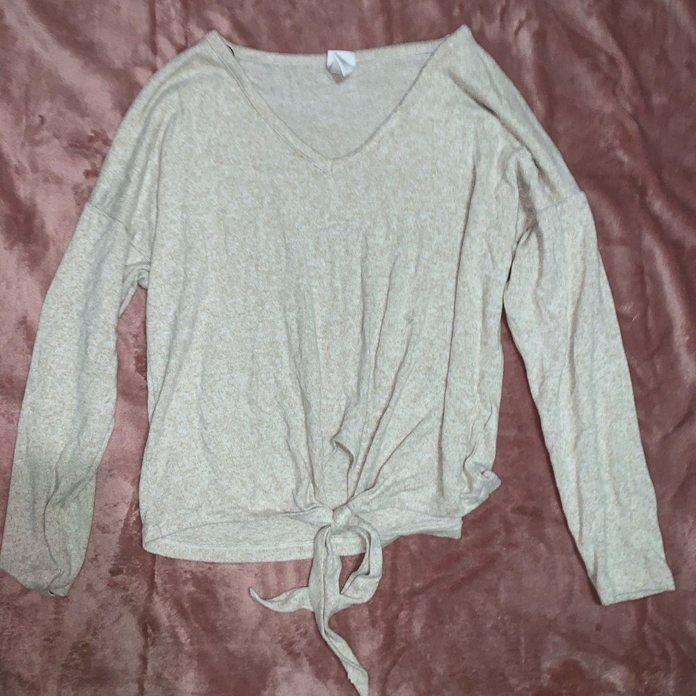 Sweater - Picture 1 of 1